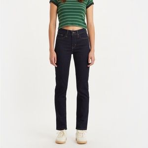 Levi’s 312 Shaping Slim Straight Leg Stretch Jeans Dark Wash 27